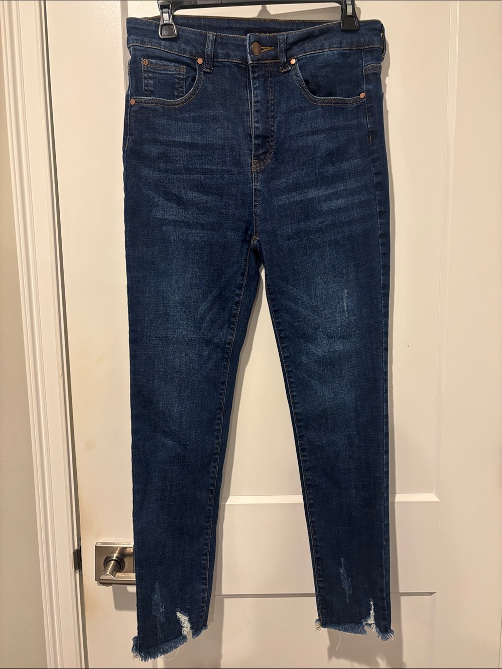 Risen Women’s Skinny Raw Hem Jeans 30